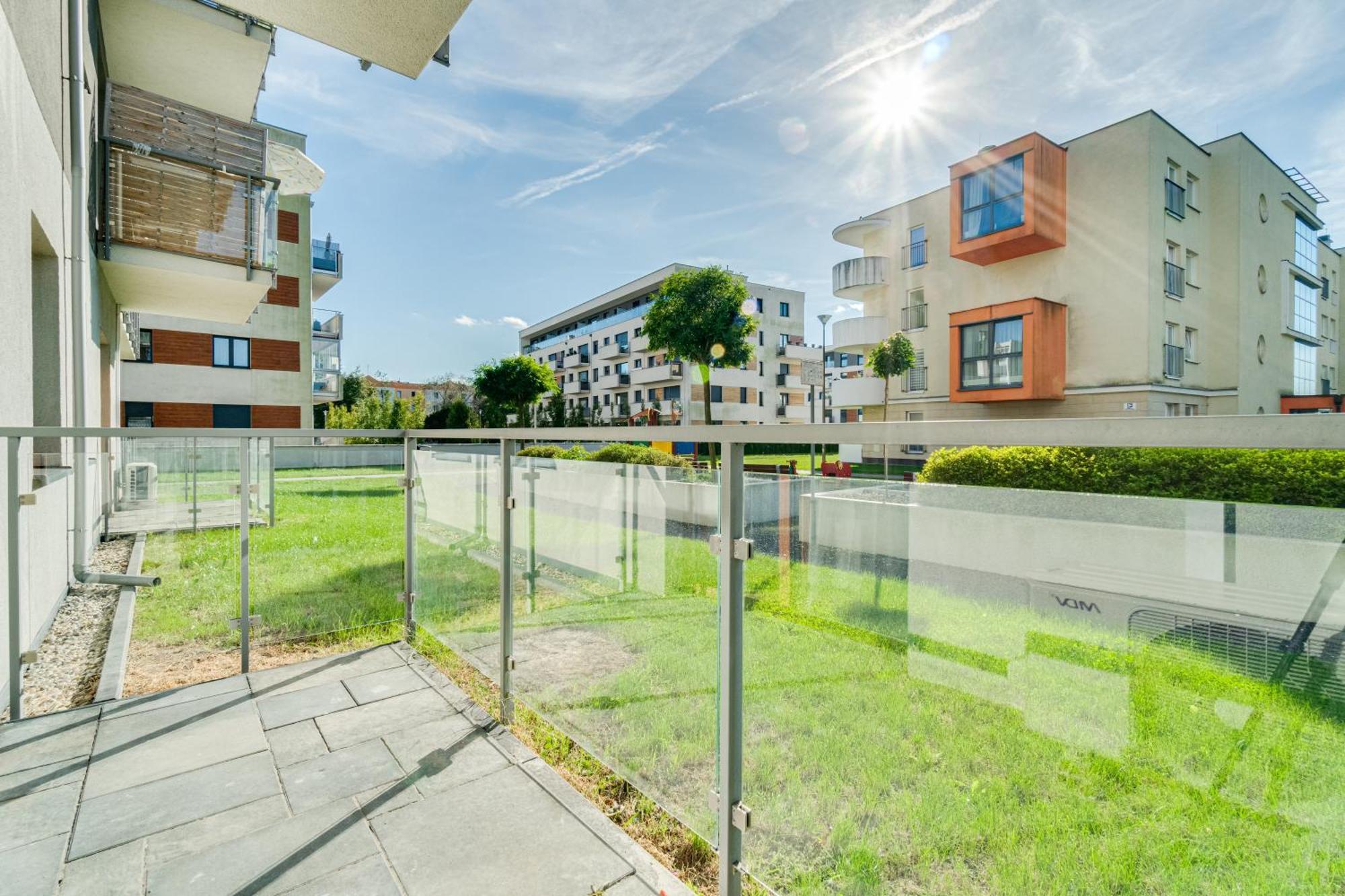 Modern Suites Koszyka 45 オポーレ エクステリア 写真